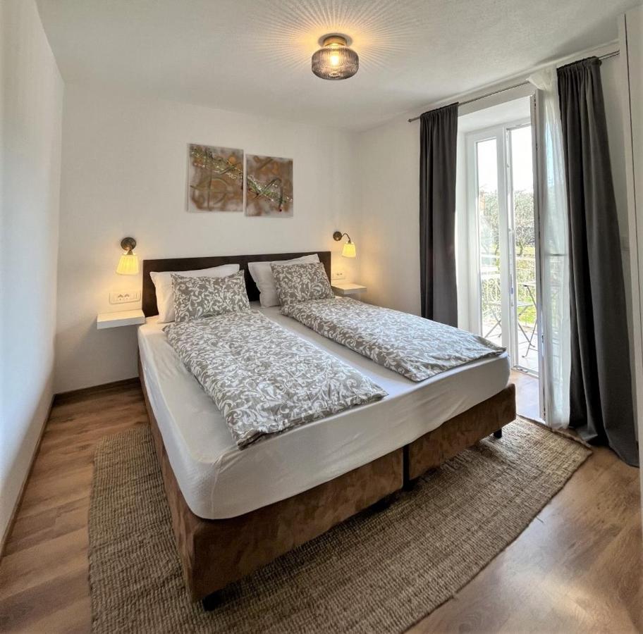 Apartment Lorun 47 Tar-Vabriga Exterior foto